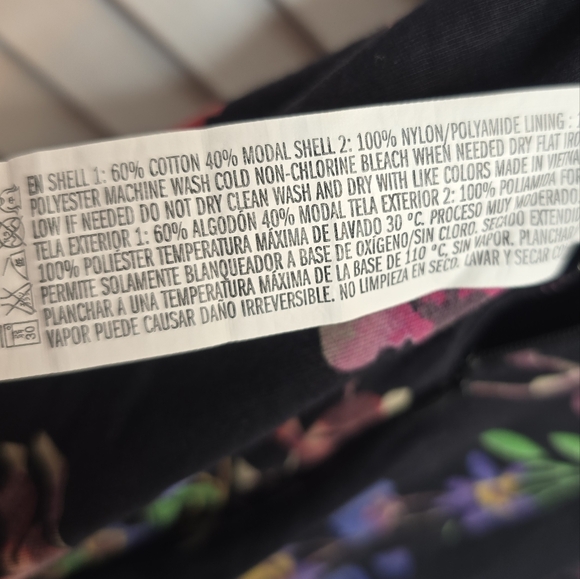 EXPRESS Black Floral Lace Back Romper Pockets Sz Small Boho Romantic Cottagecore - Picture 9 of 13